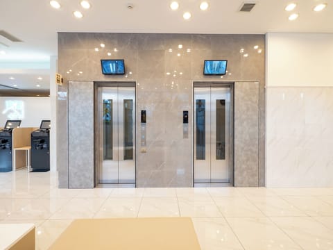 Elevator