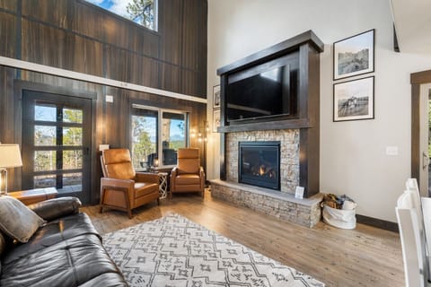 Relax into cozy seating and let your worries melt away after a day spent discovering the local attractions.