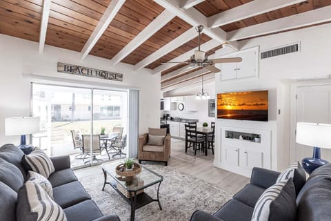 01 Living Room