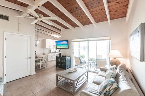 02 Living Room