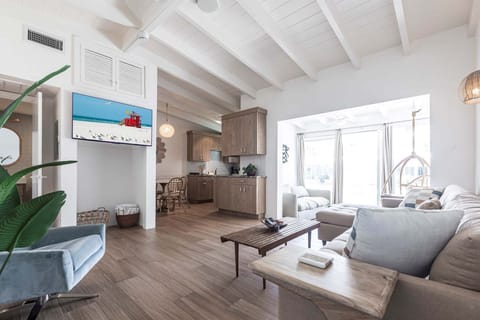 02 Living Room