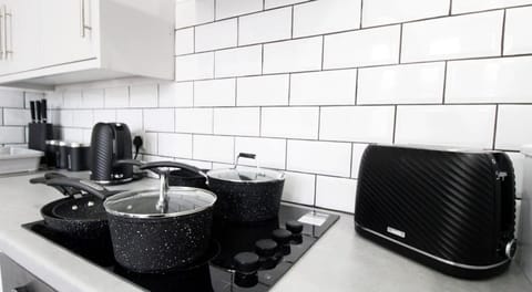 Say hello to convenient cooking for your stay with a range of utensils and crockery as well as WiFi, towels, bedding, iron, and ironing board.