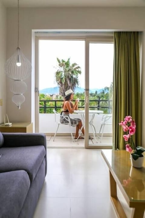 Disfruta de increíbles vistas y atardeceres / Enjoy amazing views and sunsets