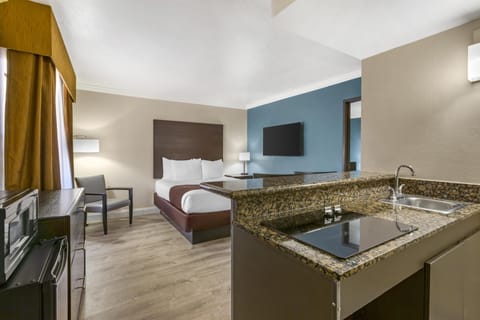 Suite, 2 Queen Beds, Non Smoking, Kitchenette | Pillowtop beds, in-room safe, desk, laptop workspace