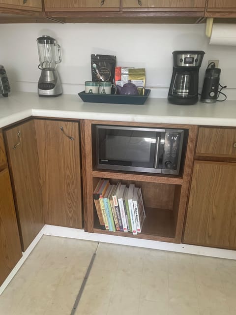 Full kitchen for your culinary needs!