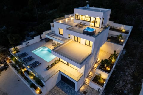 Villa (Five Bedroom Villa with Private Pool) | Exterior