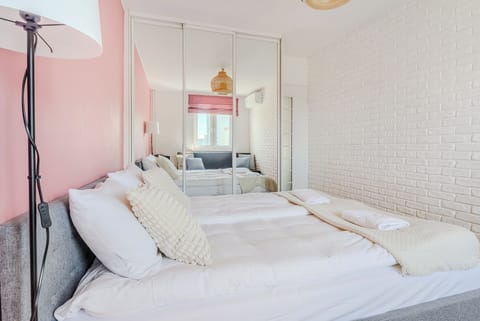 1 bedroom, iron/ironing board, free WiFi