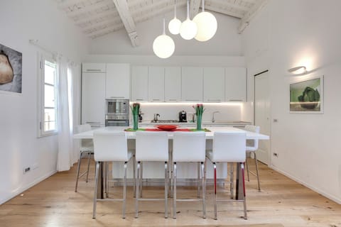 Apartment | Dining room