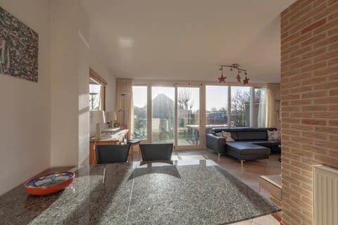 House | Dining