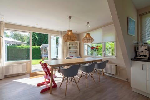 House | Dining