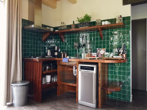 Apartment | Private kitchen | Highchair