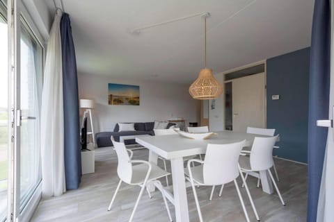 Apartment | Dining