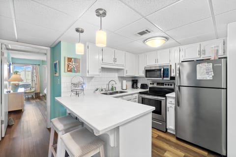 Breakfast bar seating 