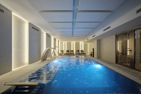 Sauna, hot tub, massages