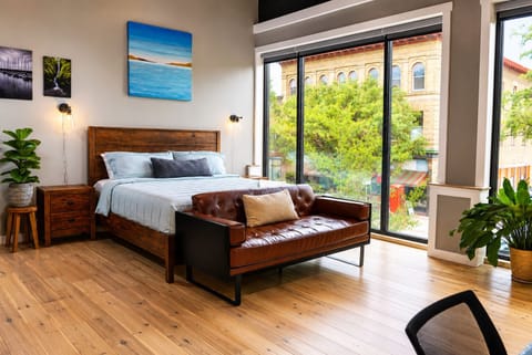 Luxury Studio Suite, City View | Down comforters, memory foam beds, desk, laptop workspace