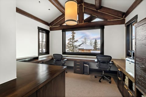 3.10-sundance-lookout-mountain-village-upper-level-office