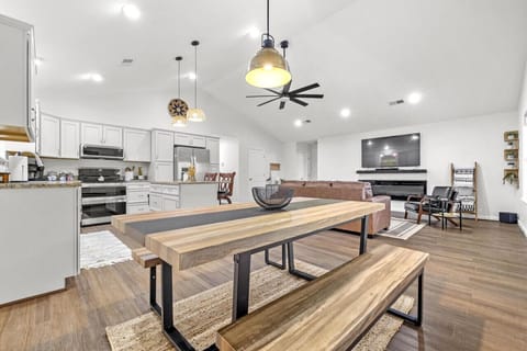 A stylish open layout designed for relaxing, dining, and unwinding.