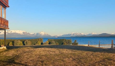 Mountain view,View(from property / room),Garden view,Lake view