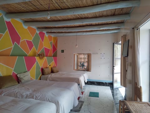Comfort Studio, Garden View | In-room safe, desk, iron/ironing board, WiFi (free)