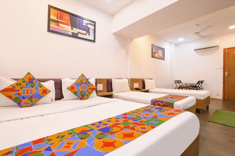 Family Room | Egyptian cotton sheets, premium bedding, in-room safe, soundproofing