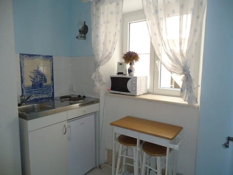 Apartment | Private kitchen | Fridge, microwave, stovetop, electric kettle