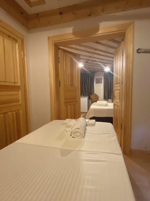 Family Suite | Premium bedding, desk, laptop workspace, soundproofing