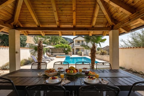 Family House, 4 Bedrooms, Balcony, Mountainside (Villa Anna With Private Pool And) | Outdoor dining