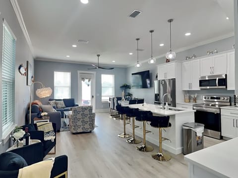 Living Area - Open Floor Plan