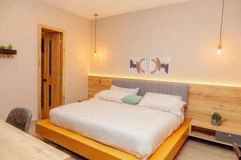 In-room safe, iron/ironing board, WiFi (free)