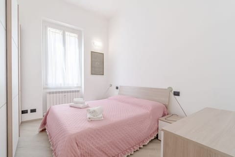 Cozy and functional apartment ideal for 6 guests is located in the Albaro district, a quiet residential area, but very well connected to all points of the Ligurian capital. Its location makes it ideal for families, couples and business travelers due to i Apartment in Genoa