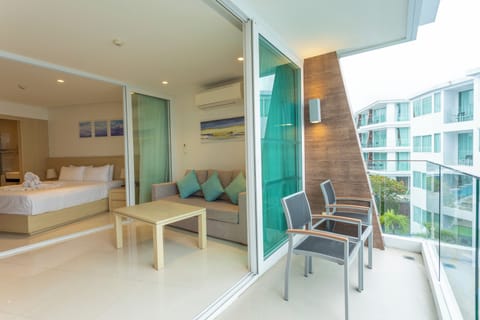 Basic Condo, Pool View | 1 bedroom, free WiFi