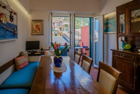 La Maison de la Mer with Terrace and AC Apartment in Vernazza