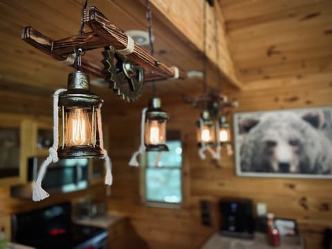 Ambiance Lighting at the Eat at Bar