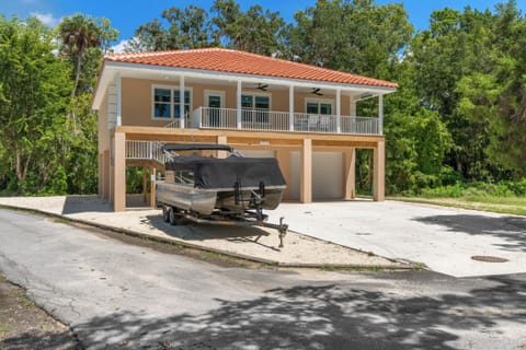 Front view of the 3 BR, 2 BA Tarpon on stilts