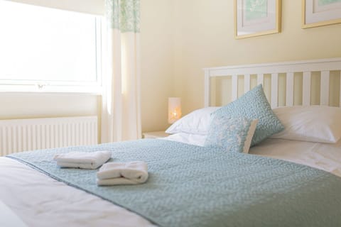 House, City View | 2 bedrooms, iron/ironing board, free WiFi