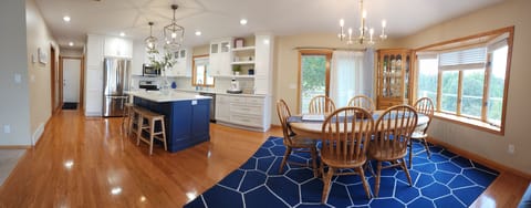 Kitchen and Dining room!
