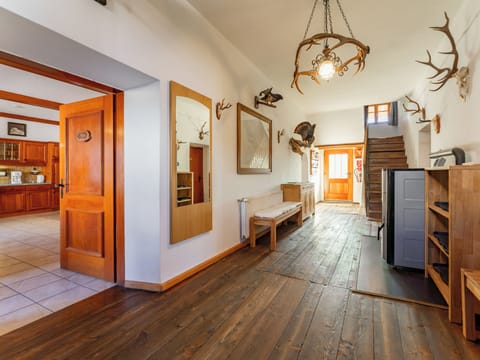 Entrance / Reception