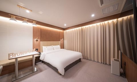 Superior King Room | Free WiFi