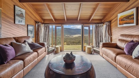 Lounge room