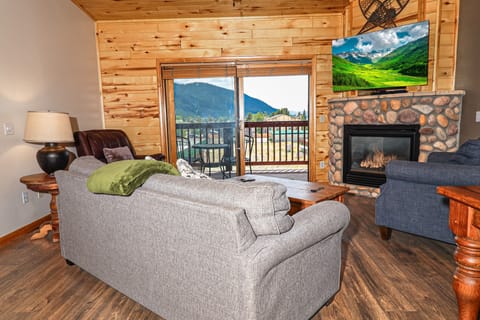 Living Area w/ Gas Fireplace and TV