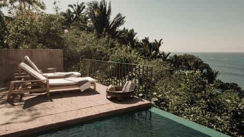 Private pool