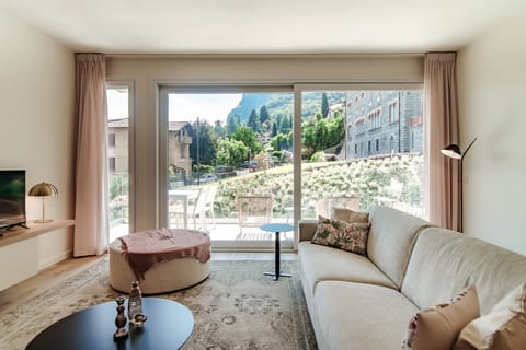 Apartment | Living area | 30-inch TV with digital channels