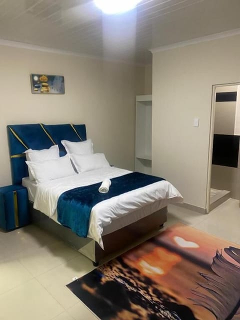 Iron/ironing board, free WiFi