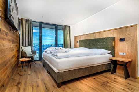 Basic Double Room, Balcony, Valley View | In-room safe, desk, soundproofing, free WiFi