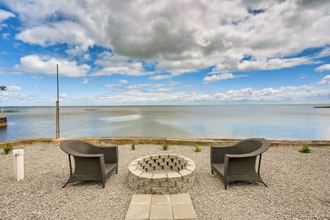 House (2 Bedrooms) | Front of property