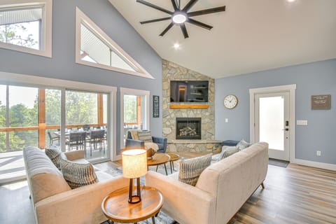 Connelly Springs Vacation Rental | 5BR | 3.5BA | 3,284 Sq Ft | 3 Steps Required