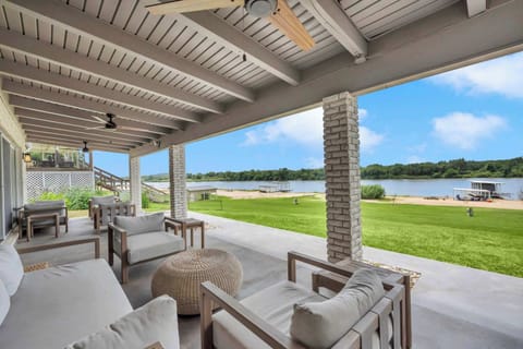 Welcome to Golden Sands Retreat!