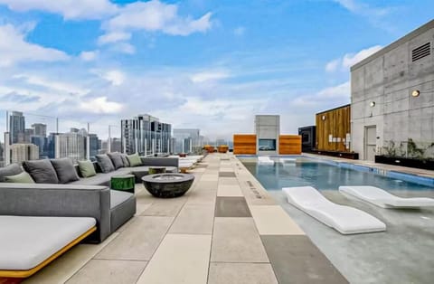 Rooftop pool