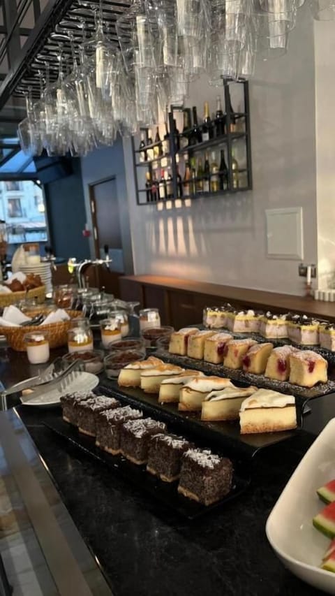 Daily buffet breakfast for a fee