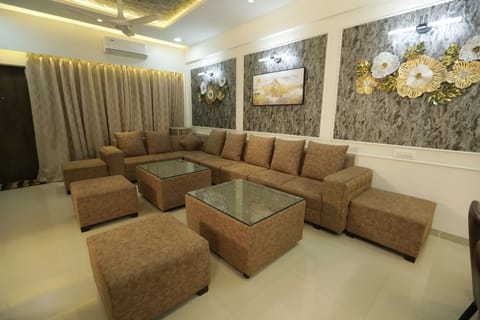 Deluxe Villa, Balcony | Living area